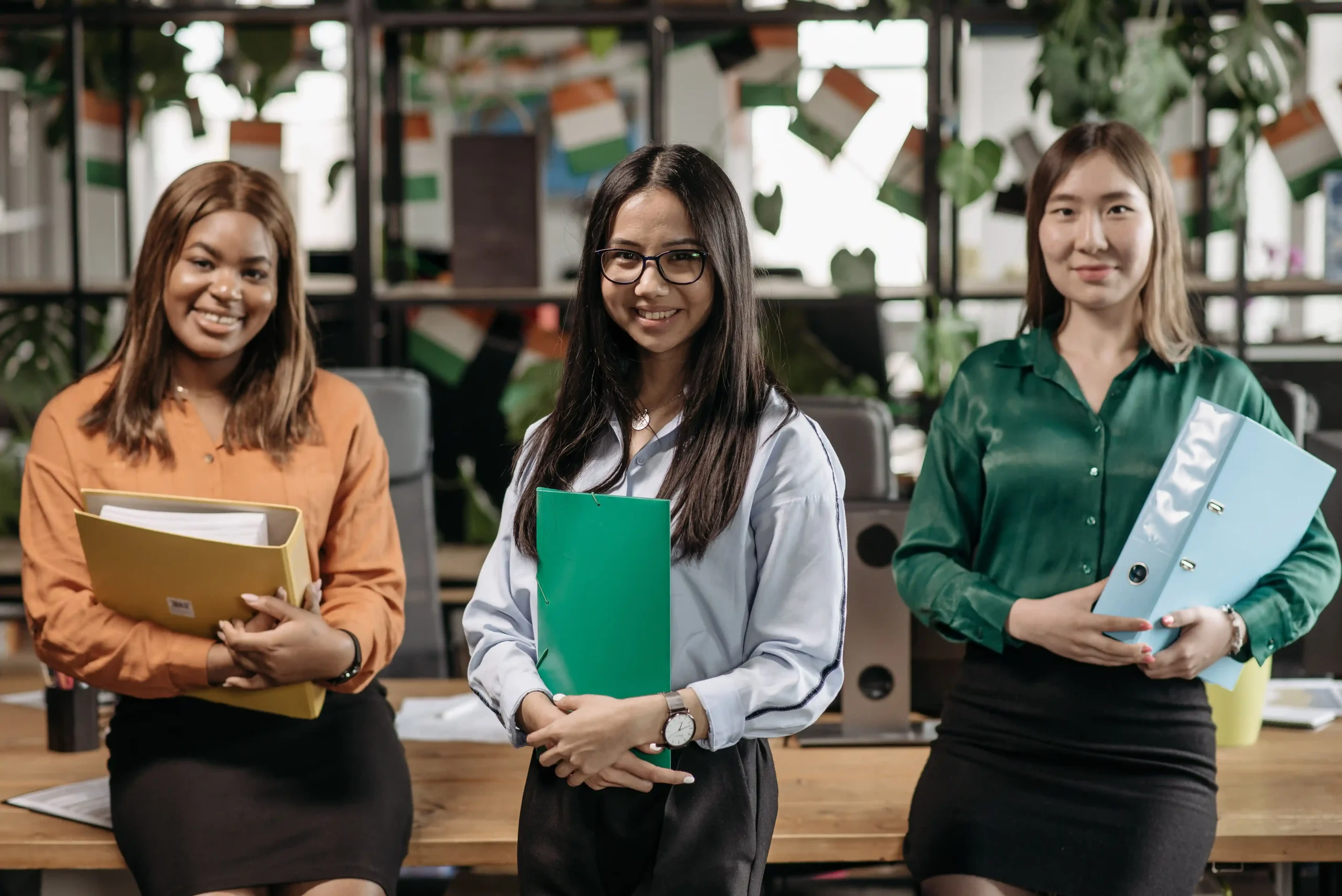 Quà tặng 20/10 cho nhân viên nữ ngoài hoa và mỹ phẩm